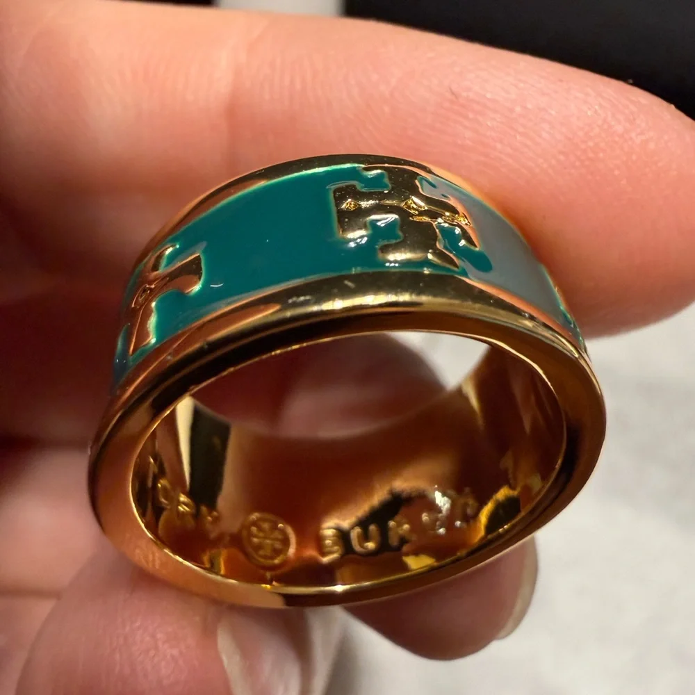 NEW Tory Burch Green Gold size 7 Kira Junky Multi Logo Ring
